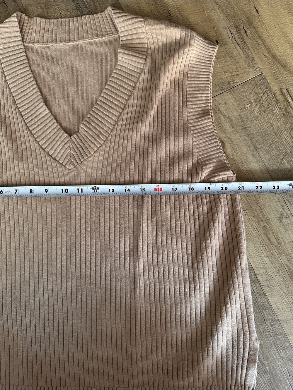 V-Neck Ribbed Knit Vest - Picture 5 of 6